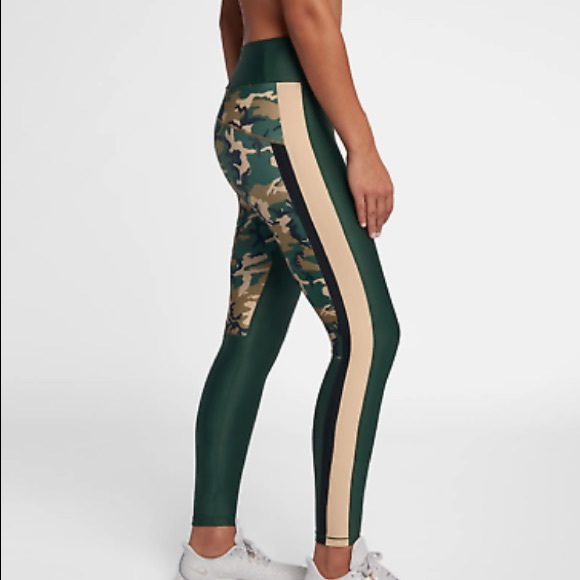 Nike camo training tights - Picture 2 of 3